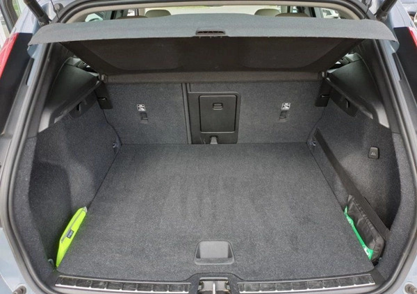 Volvo XC 40 cena 119900 przebieg: 81595, rok produkcji 2019 z Knurów małe 232